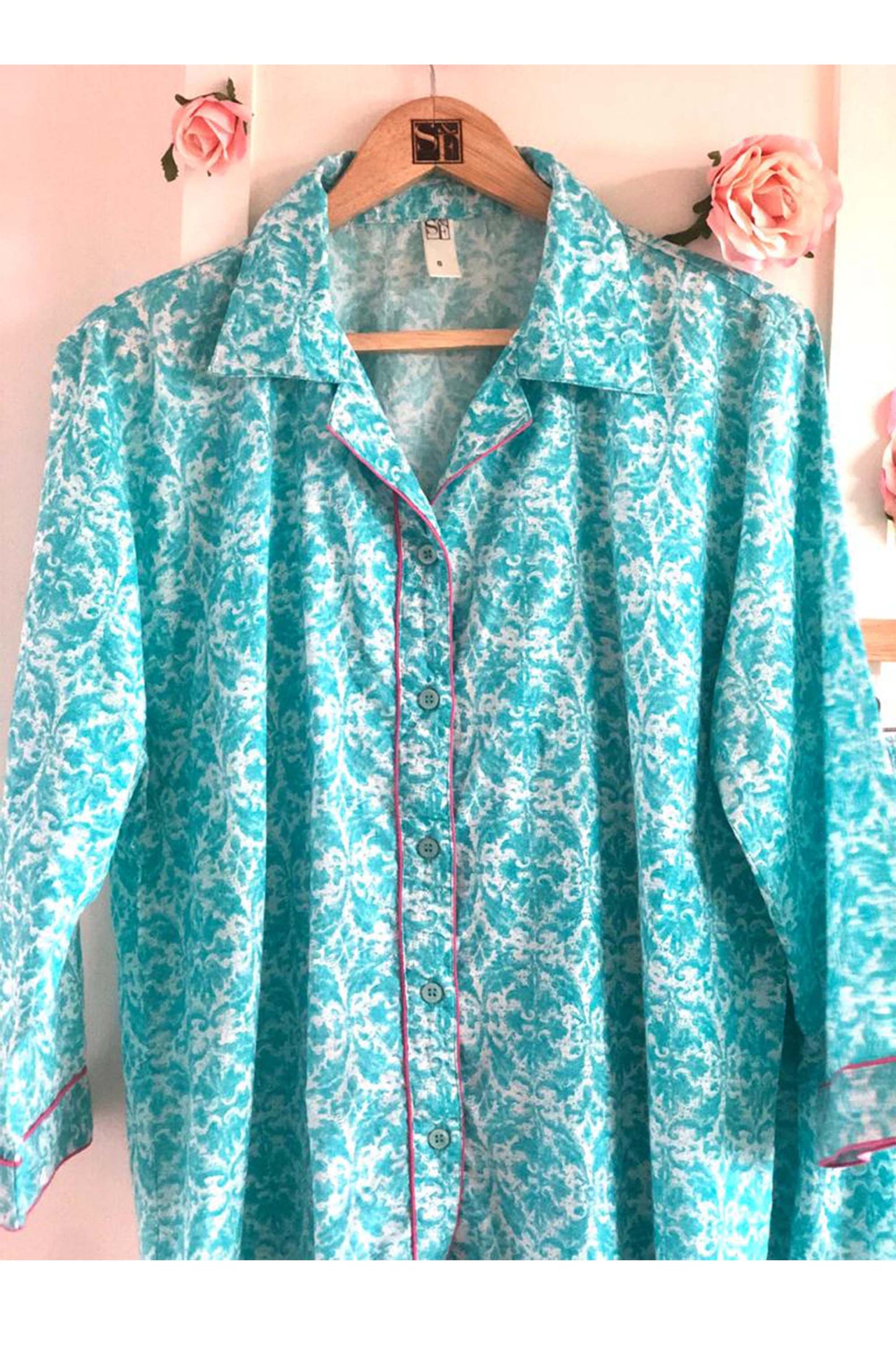 Women's Sleep Set (Pyjamas, Sleepshirt, Sleeping Mask & Pouch)