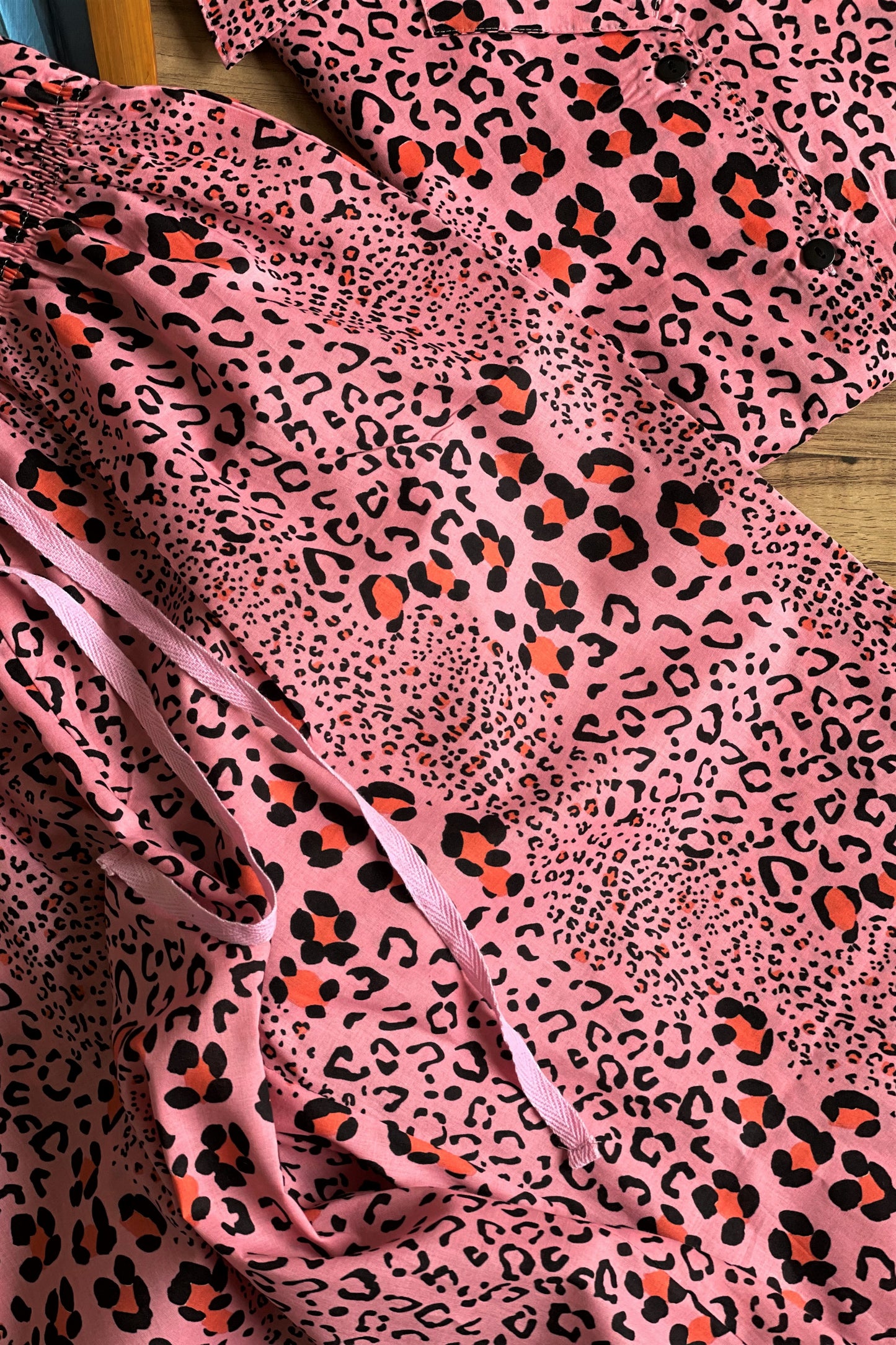 Women's Cotton Nightsuit - Leopard Pink