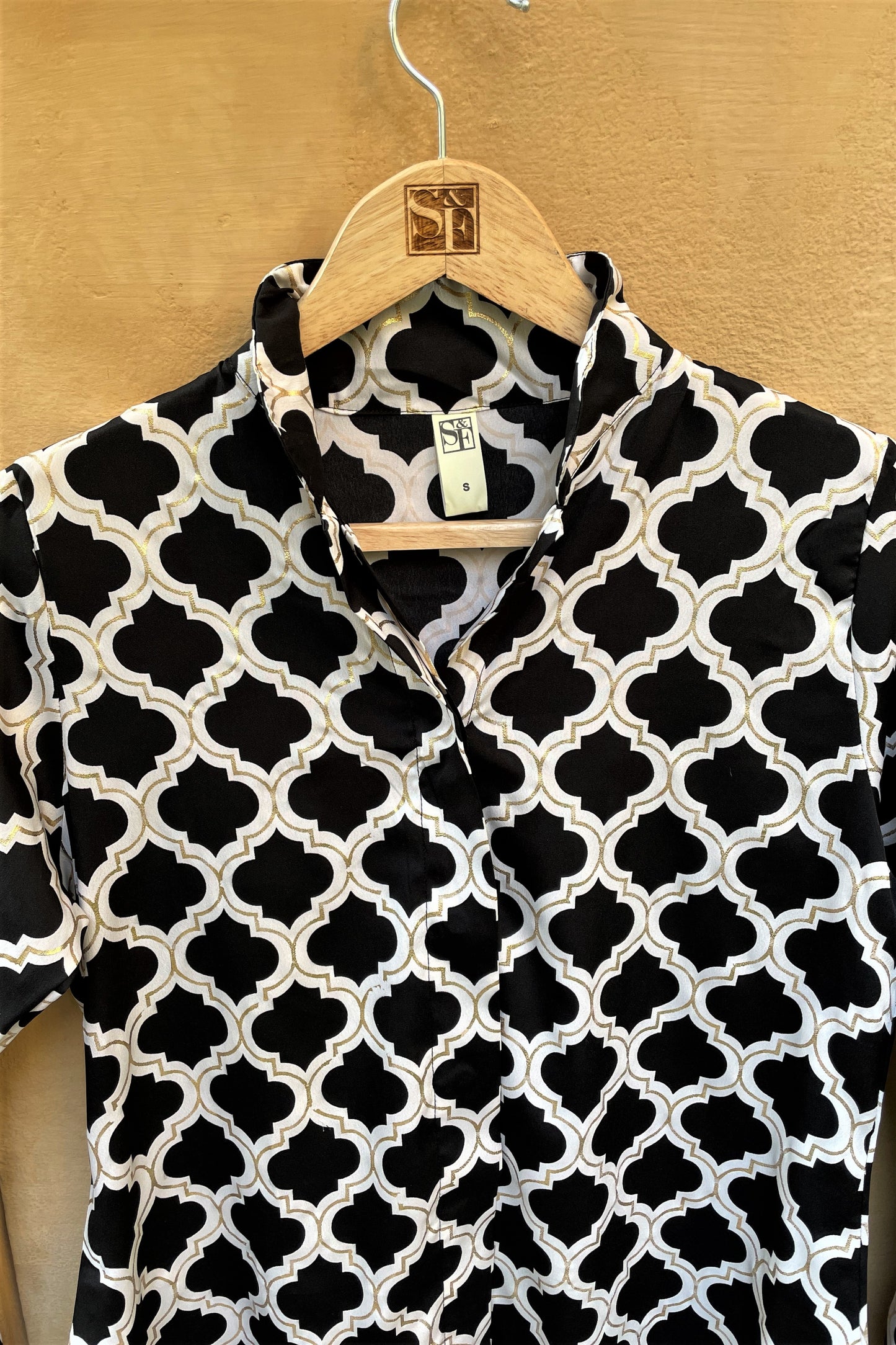 Women's Quaterfoil Metallic Black Gold Top
