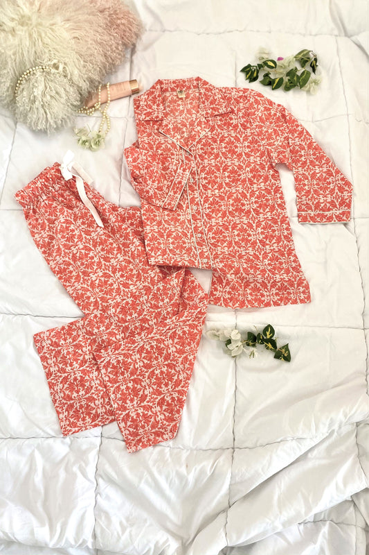 Women's Sleep Set (Pyjamas, Sleepshirt, Sleeping Mask & Pouch)