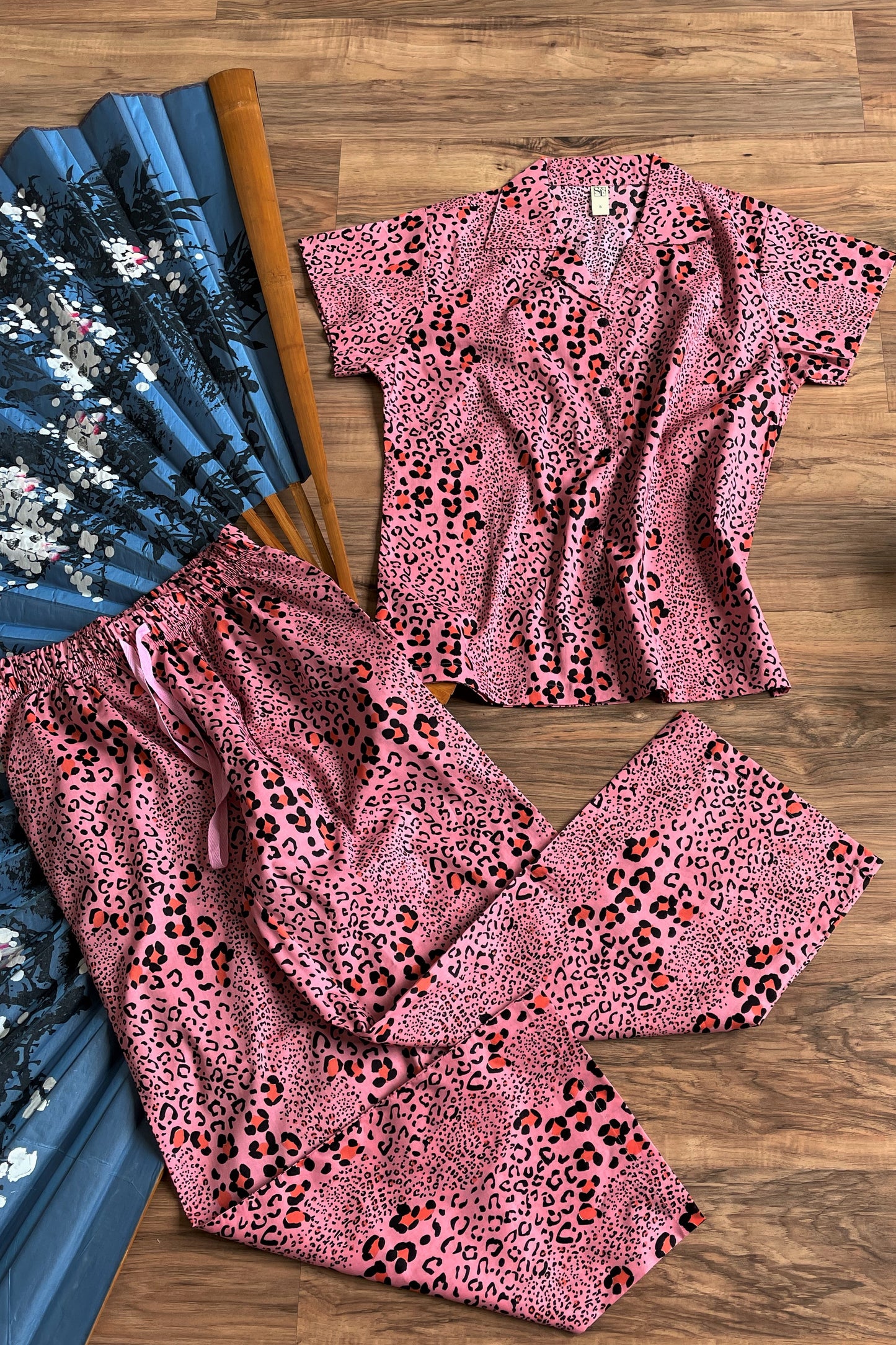 Women's Cotton Nightsuit - Leopard Pink